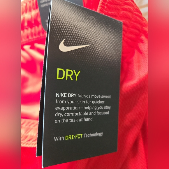 NWT! Nike Boys shorts - Picture 6 of 8